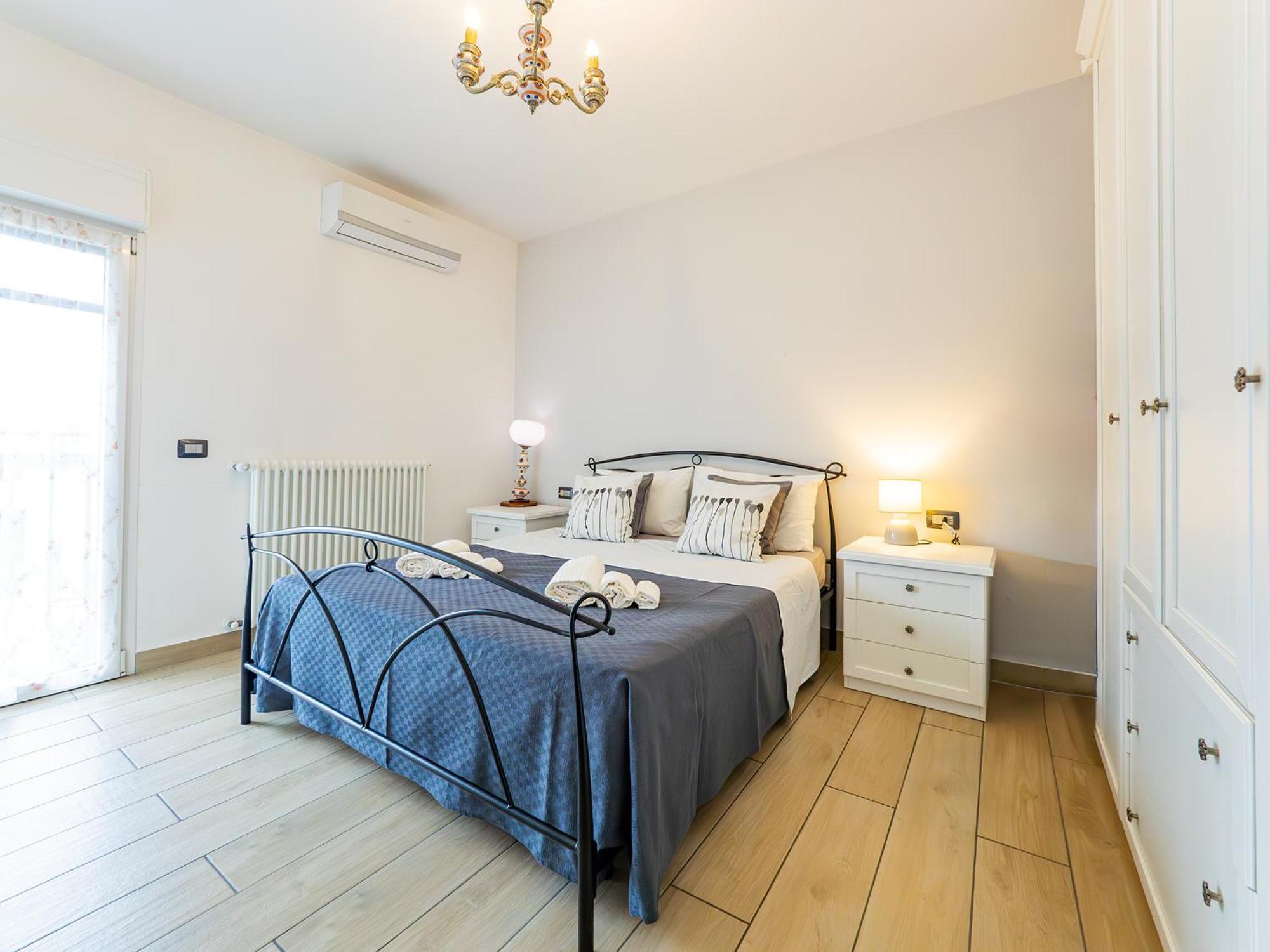 Ferienwohnung Chiaro House Colico Zimmer foto
